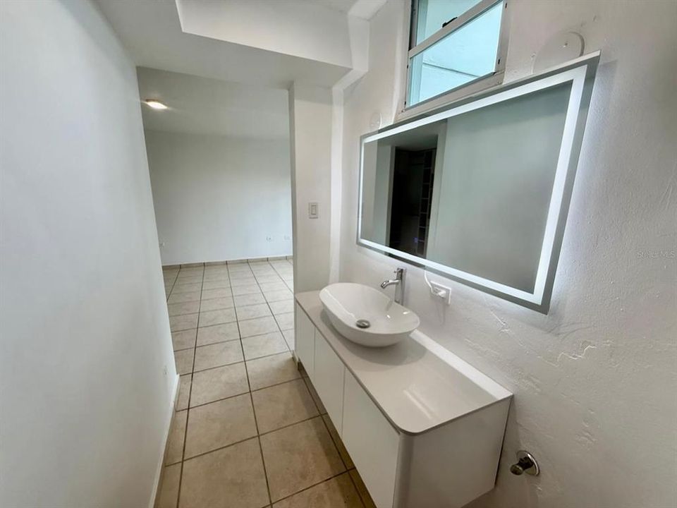 出租: $2,200 (3 贝兹, 2 浴室, 1499 平方英尺)