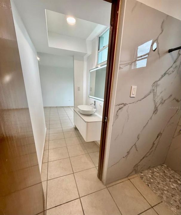 出租: $2,200 (3 贝兹, 2 浴室, 1499 平方英尺)