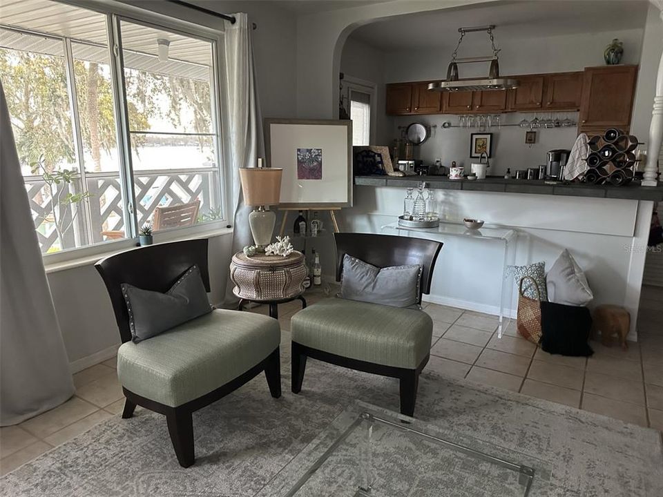 На продажу: $459,000 (2 спален, 1 ванн, 816 Квадратных фут)