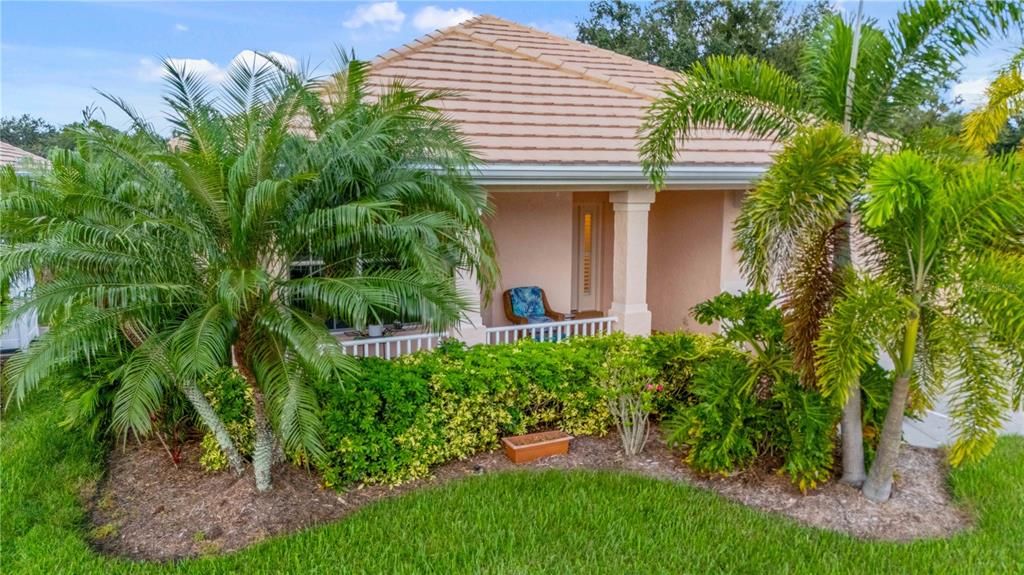 Activo con contrato: $369,900 (3 camas, 2 baños, 1972 Pies cuadrados)