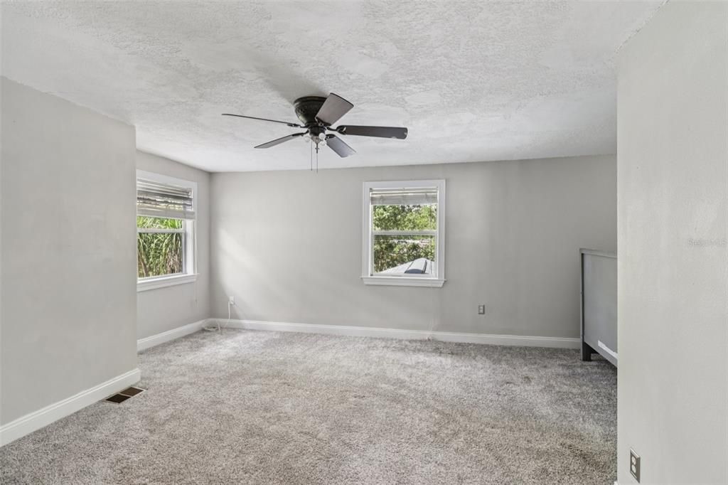 待售: $797,777 (4 贝兹, 2 浴室, 2725 平方英尺)