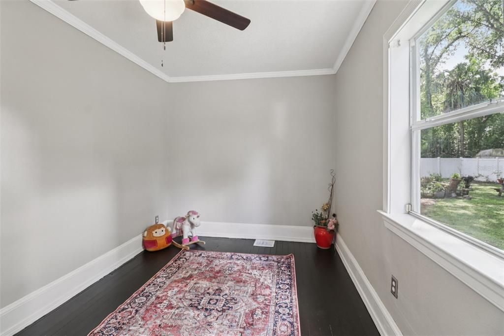 待售: $797,777 (4 贝兹, 2 浴室, 2725 平方英尺)