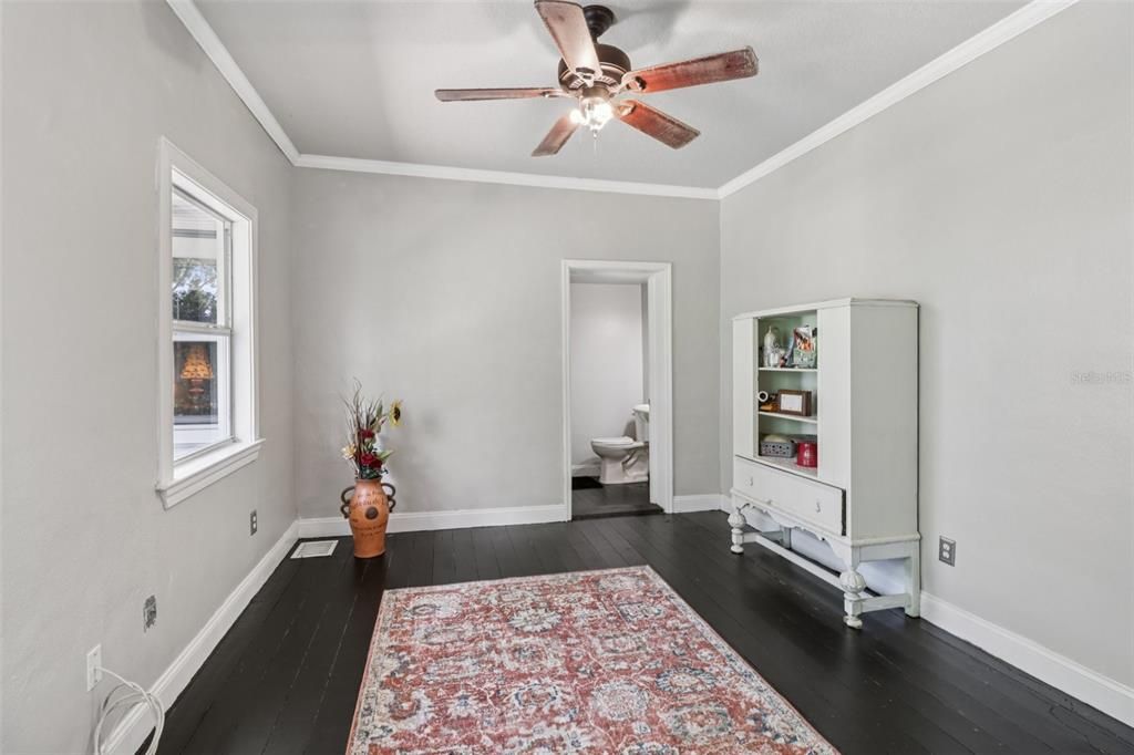 待售: $797,777 (4 贝兹, 2 浴室, 2725 平方英尺)