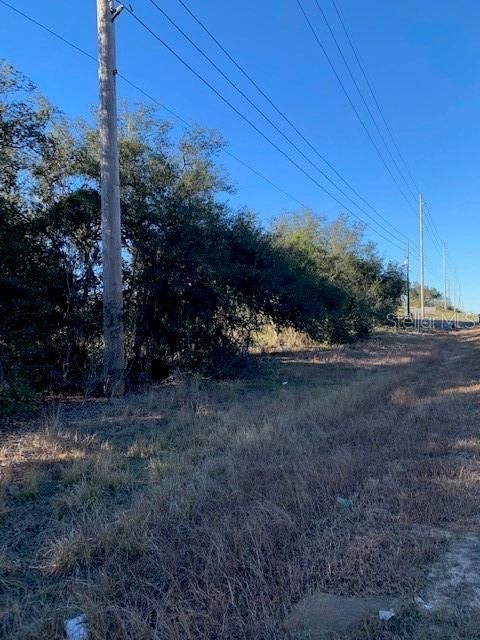 待售: $950,000 (13.95 acres)