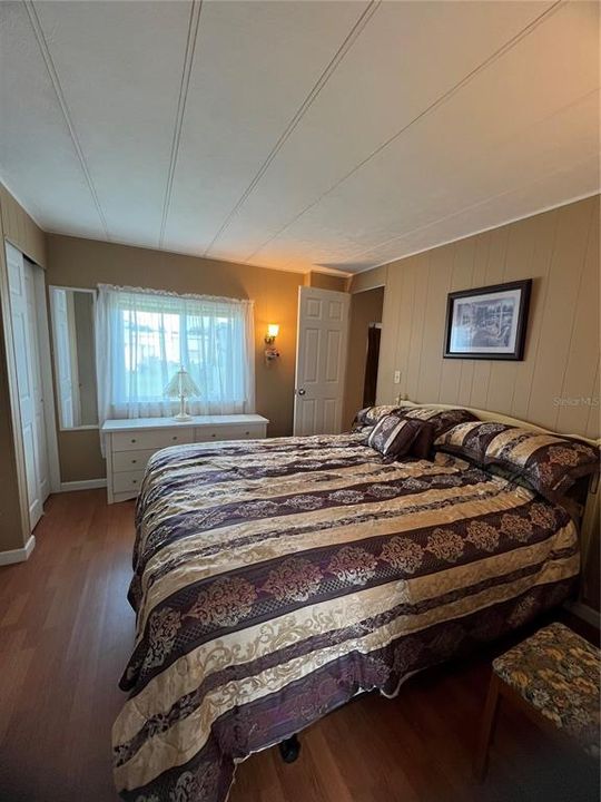 For Sale: $109,900 (2 beds, 2 baths, 672 Square Feet)