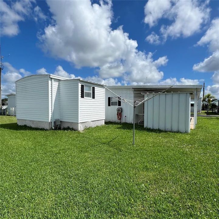 For Sale: $109,900 (2 beds, 2 baths, 672 Square Feet)