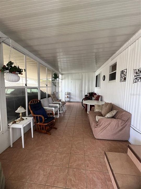 For Sale: $109,900 (2 beds, 2 baths, 672 Square Feet)