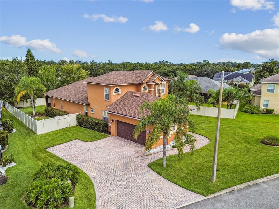 Active With Contract: $515,000 (4 beds, 3 baths, 2785 Square Feet)