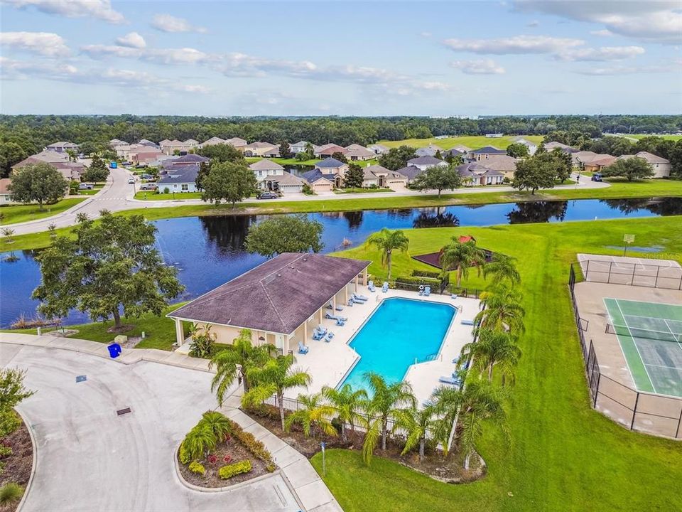 Active With Contract: $515,000 (4 beds, 3 baths, 2785 Square Feet)