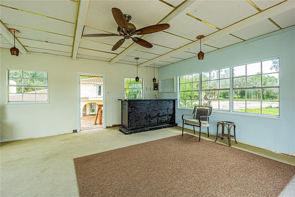 For Sale: $1,795,000 (5 beds, 3 baths, 4142 Square Feet)