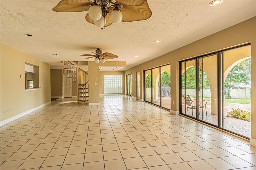 For Sale: $1,795,000 (5 beds, 3 baths, 4142 Square Feet)