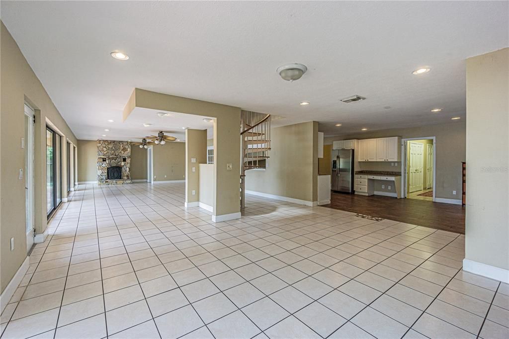 For Sale: $1,795,000 (5 beds, 3 baths, 4142 Square Feet)