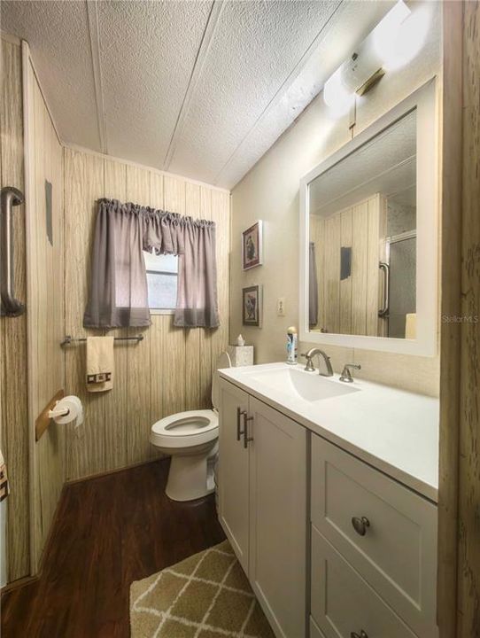 Active With Contract: $127,000 (2 beds, 2 baths, 1089 Square Feet)