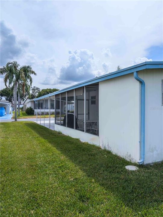 Active With Contract: $127,000 (2 beds, 2 baths, 1089 Square Feet)