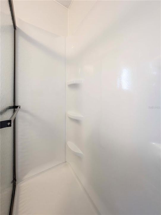 Active With Contract: $127,000 (2 beds, 2 baths, 1089 Square Feet)