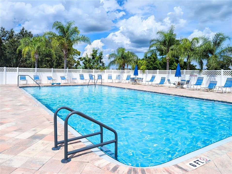 Active With Contract: $127,000 (2 beds, 2 baths, 1089 Square Feet)