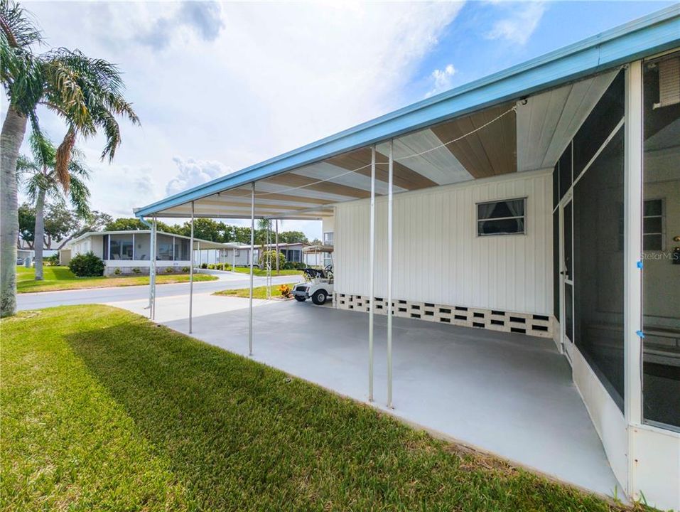 Active With Contract: $127,000 (2 beds, 2 baths, 1089 Square Feet)