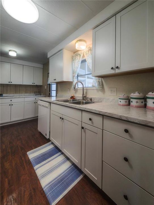 Active With Contract: $127,000 (2 beds, 2 baths, 1089 Square Feet)