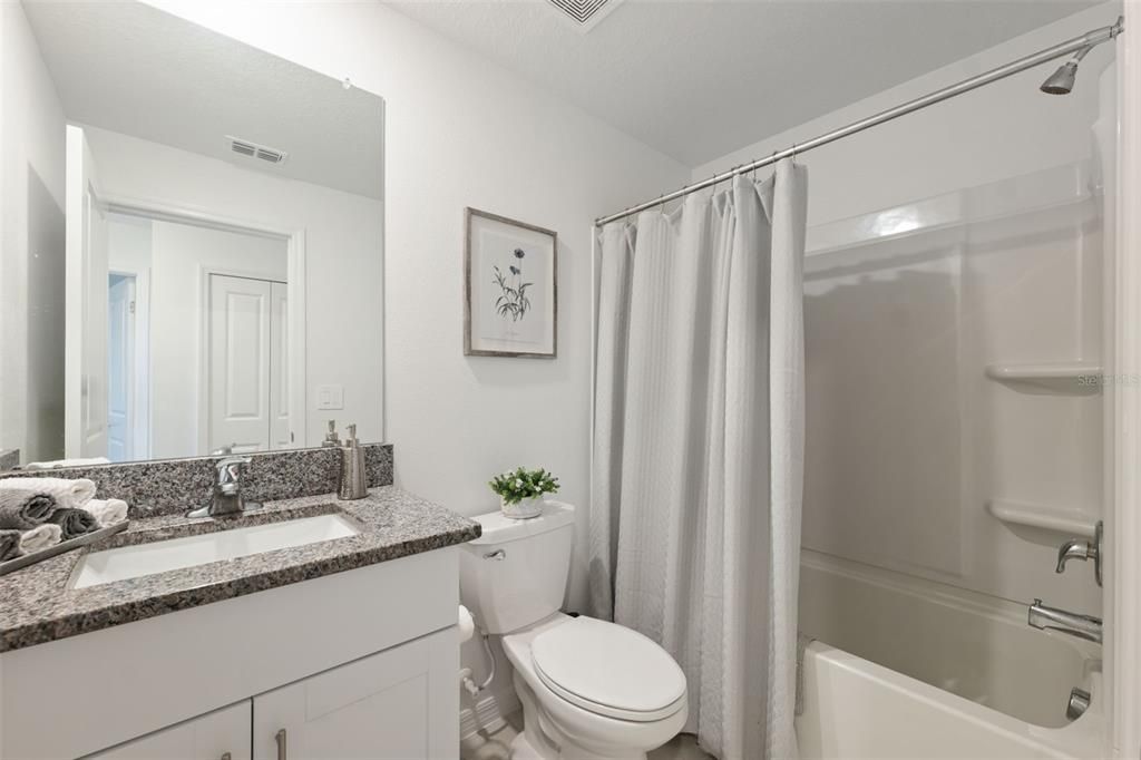 For Sale: $310,000 (3 beds, 2 baths, 1601 Square Feet)