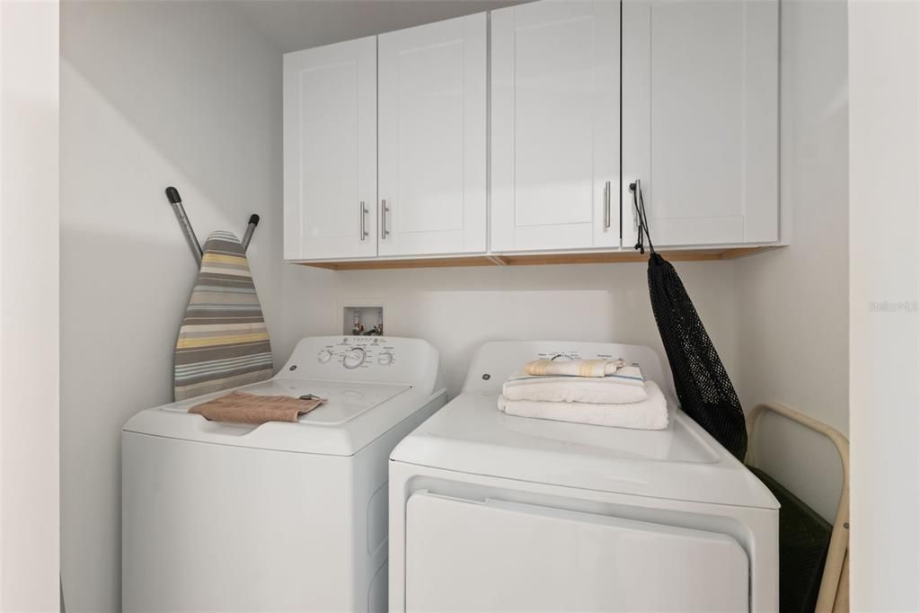 For Sale: $310,000 (3 beds, 2 baths, 1601 Square Feet)