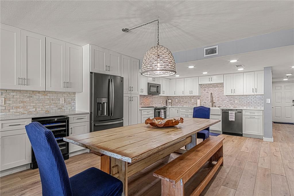 待售: $1,050,000 (3 贝兹, 2 浴室, 1526 平方英尺)