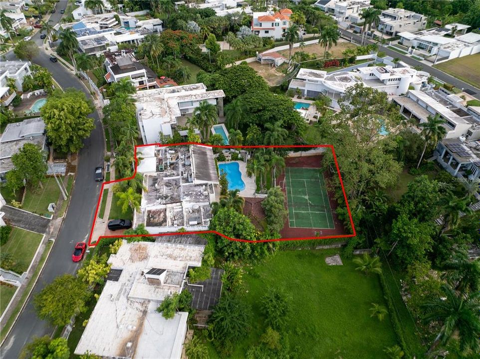 На продажу: $2,325,000 (5 спален, 5 ванн, 4740 Квадратных фут)