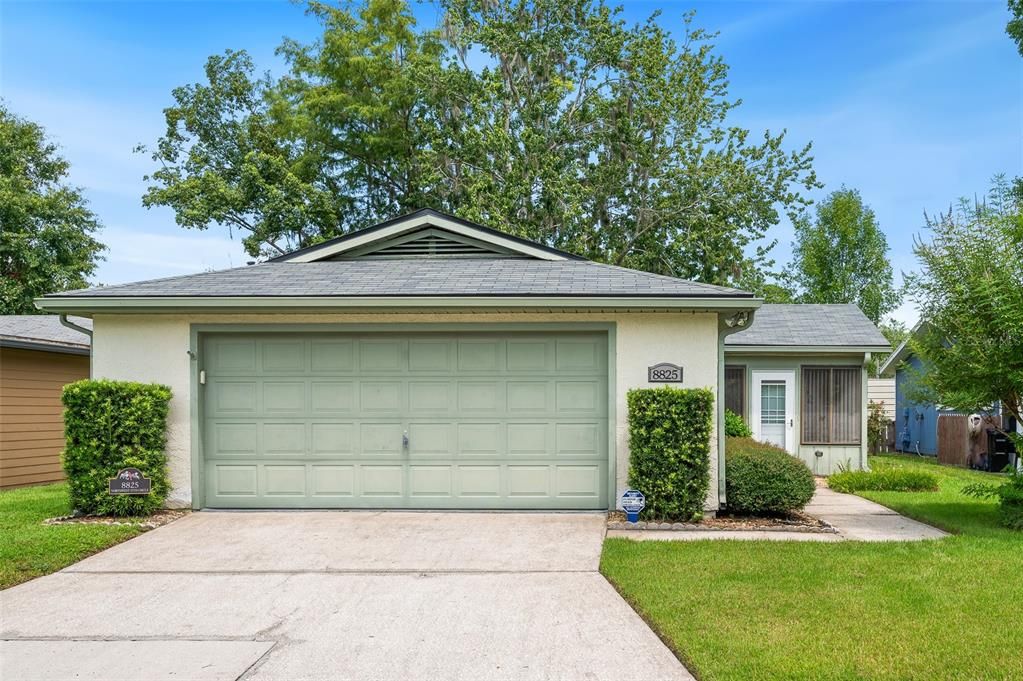 Recently Sold: $225,000 (2 beds, 2 baths, 1392 Square Feet)