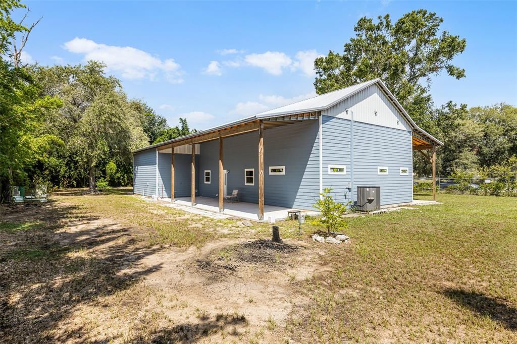 合同活跃: $415,000 (2 贝兹, 2 浴室, 3750 平方英尺)