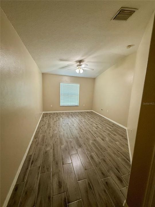 For Rent: $2,000 (4 beds, 2 baths, 1544 Square Feet)