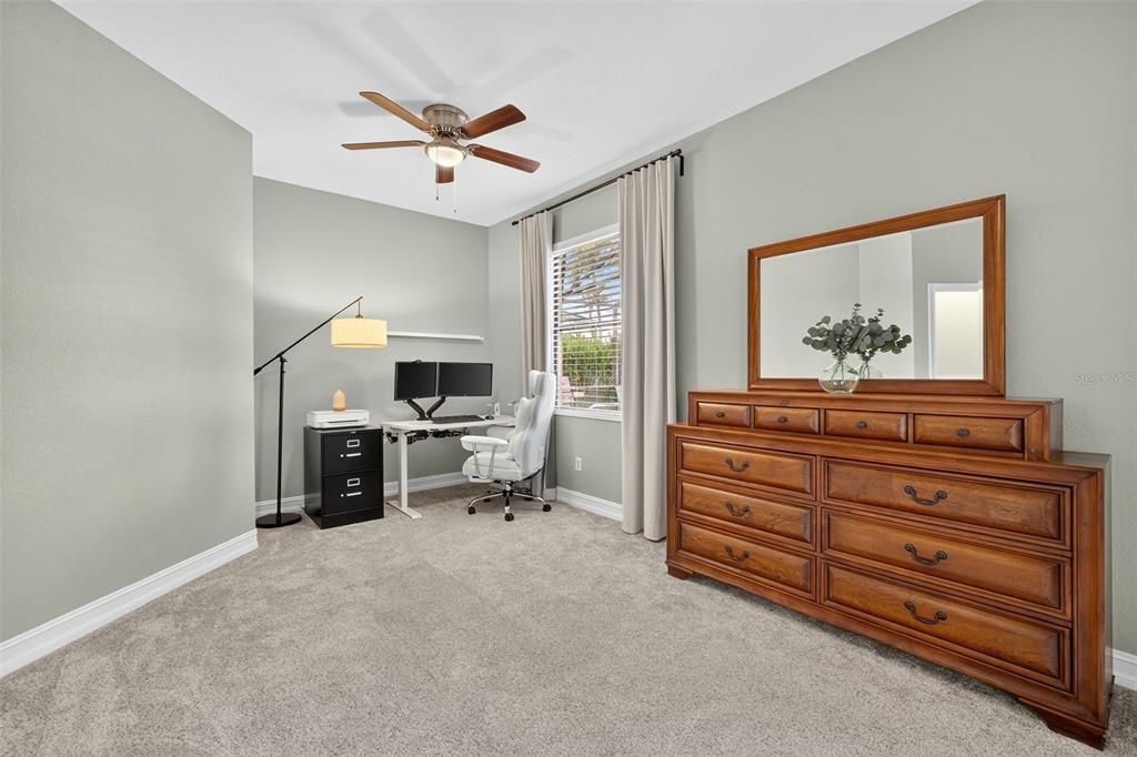 For Sale: $499,900 (3 beds, 3 baths, 2350 Square Feet)