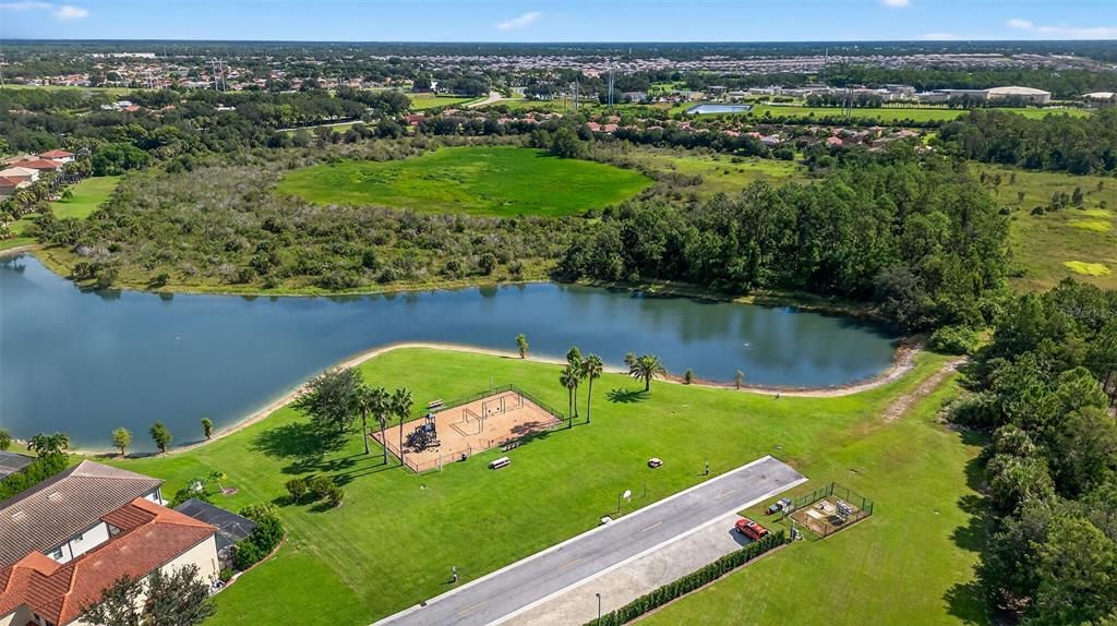 For Sale: $499,900 (3 beds, 3 baths, 2350 Square Feet)