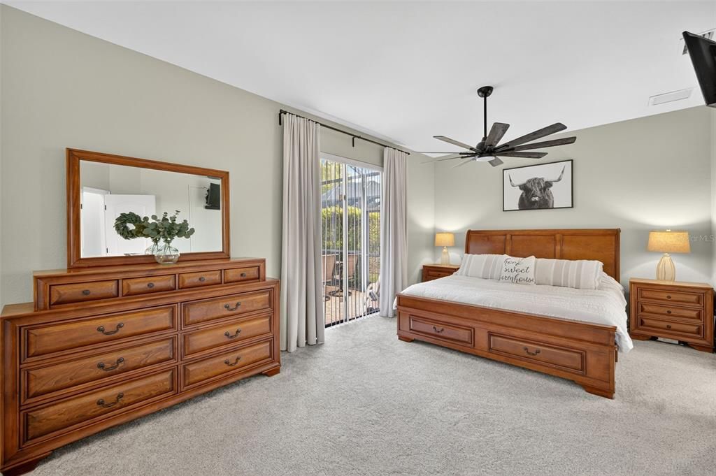 For Sale: $499,900 (3 beds, 3 baths, 2350 Square Feet)