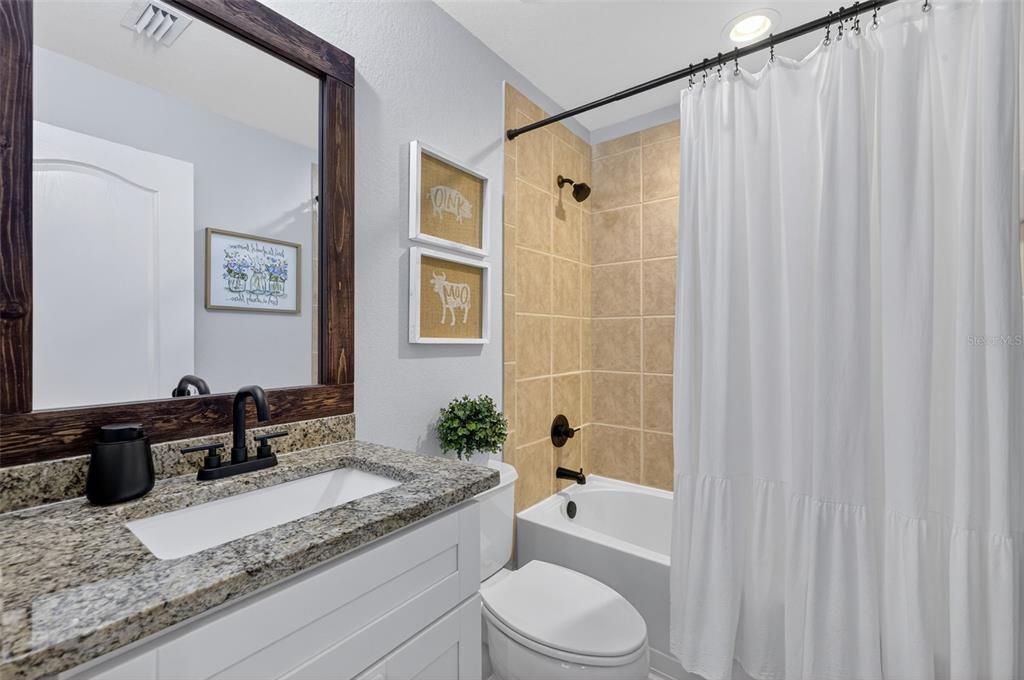 For Sale: $499,900 (3 beds, 3 baths, 2350 Square Feet)