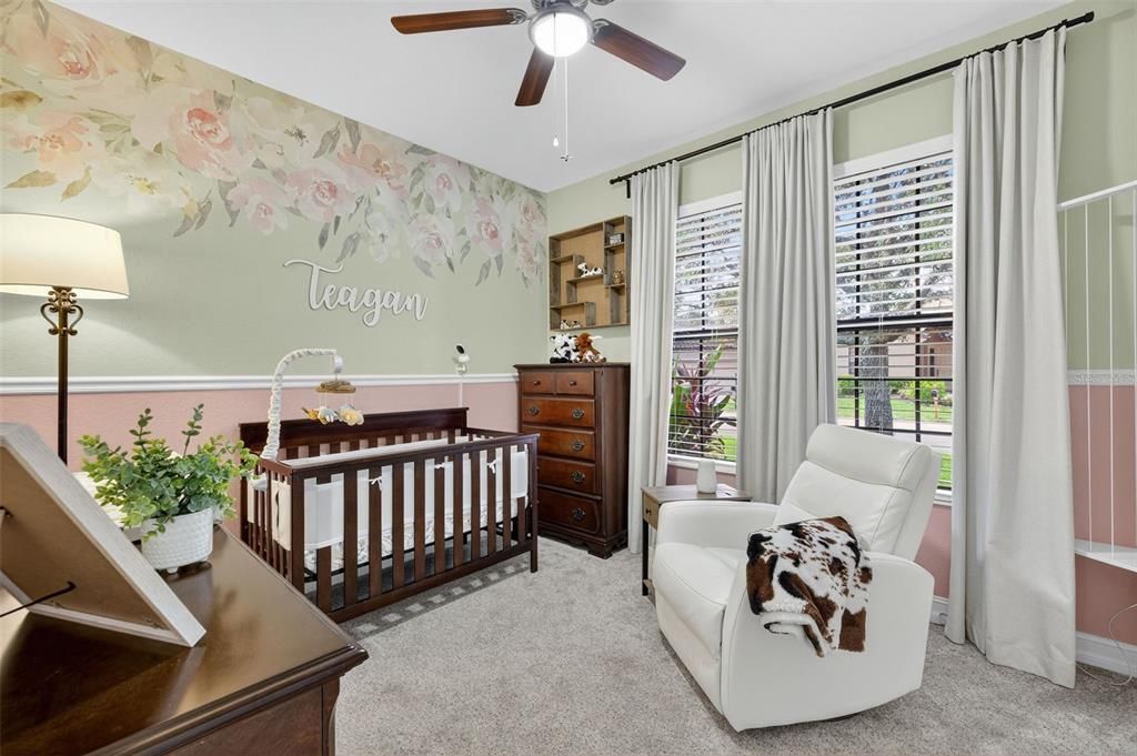 For Sale: $499,900 (3 beds, 3 baths, 2350 Square Feet)