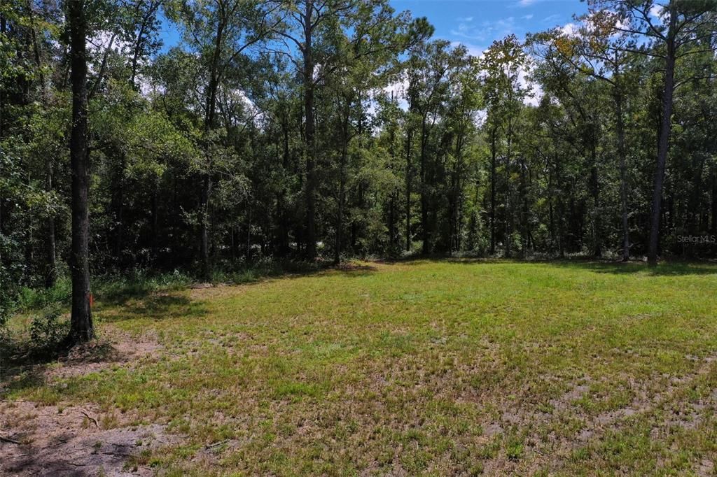 合同活跃: $60,000 (1.51 acres)