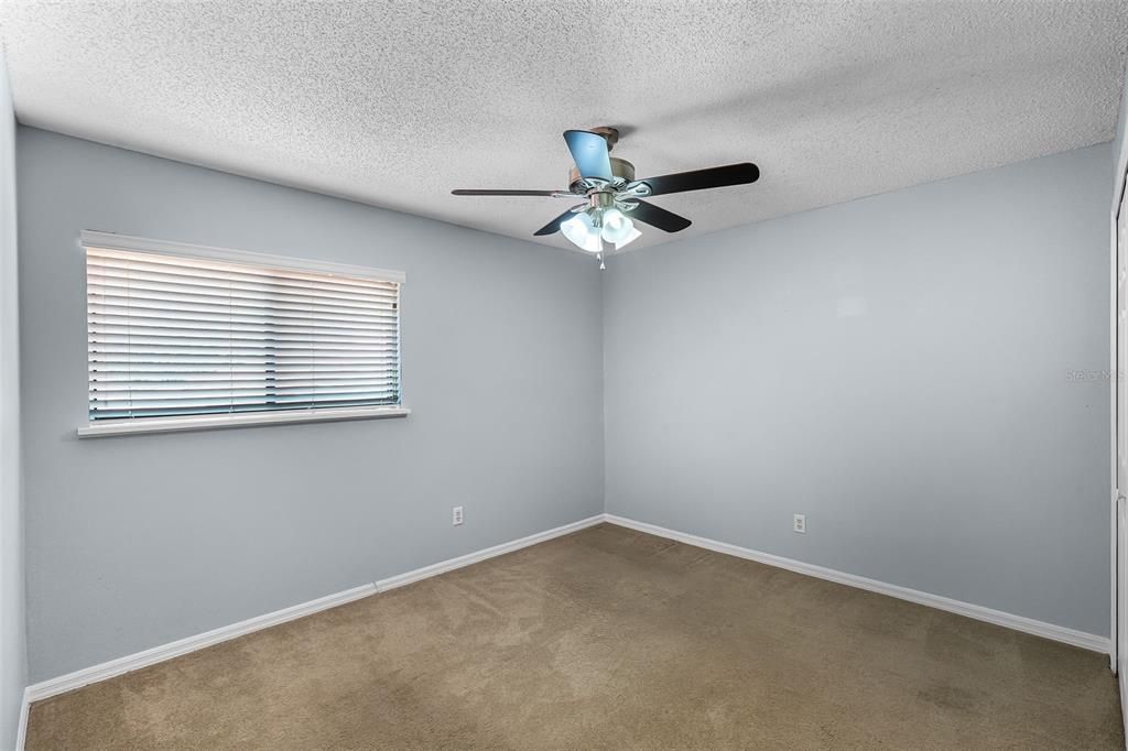 Activo con contrato: $2,700 (3 camas, 2 baños, 1648 Pies cuadrados)