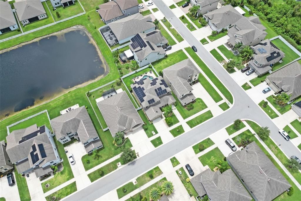 合同活跃: $645,000 (6 贝兹, 4 浴室, 3912 平方英尺)