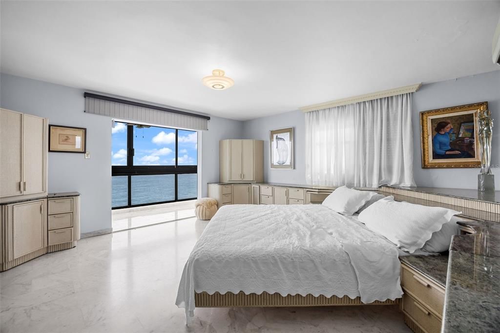 待售: $4,495,000 (6 贝兹, 4 浴室, 5753 平方英尺)