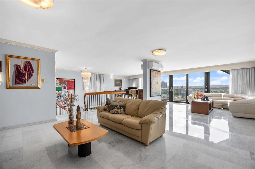 待售: $4,495,000 (6 贝兹, 4 浴室, 5753 平方英尺)