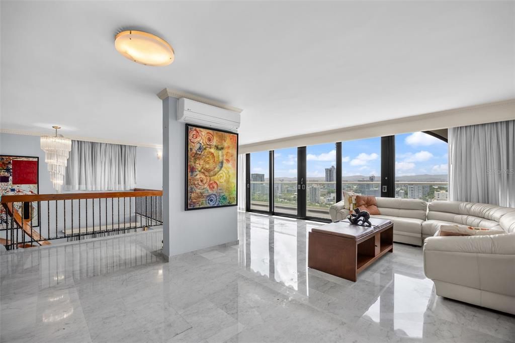 待售: $4,495,000 (6 贝兹, 4 浴室, 5753 平方英尺)