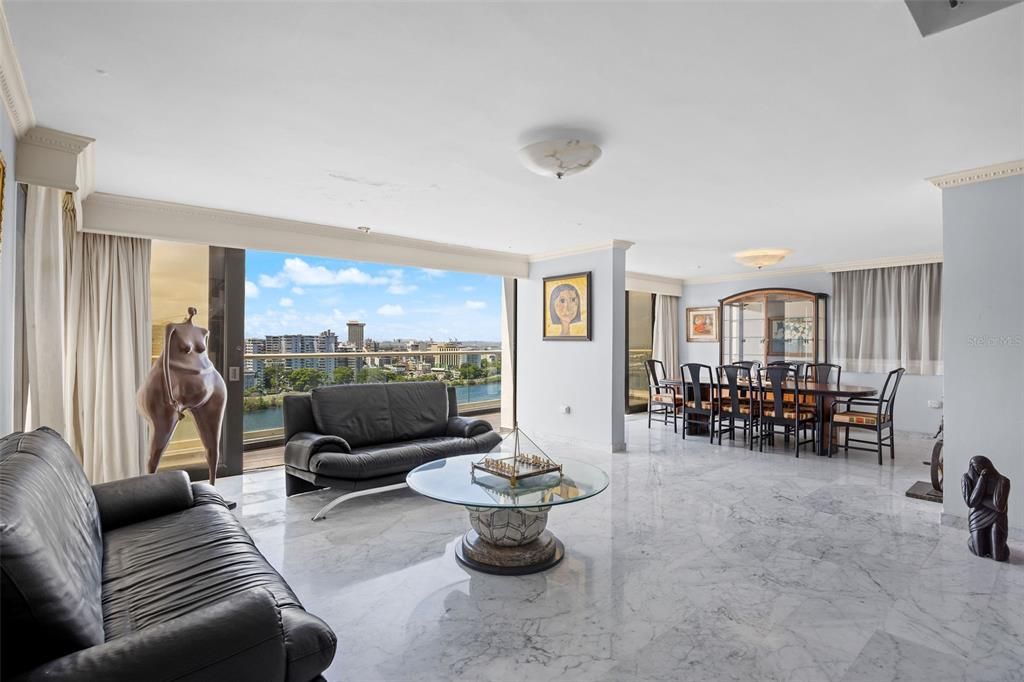 待售: $4,495,000 (6 贝兹, 4 浴室, 5753 平方英尺)