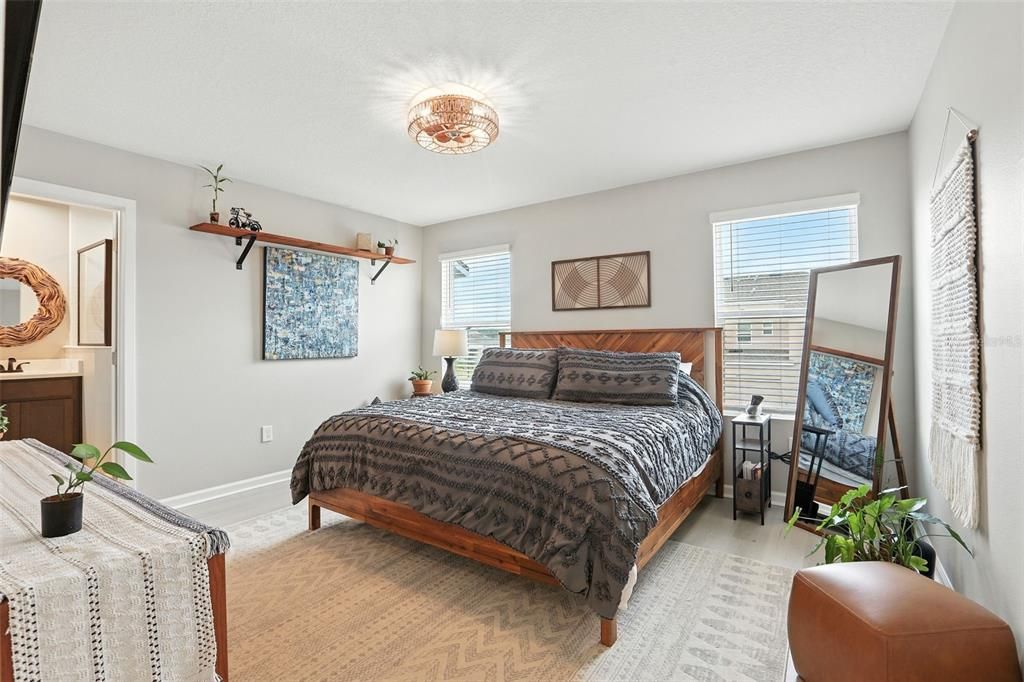 На продажу: $377,000 (3 спален, 2 ванн, 1463 Квадратных фут)