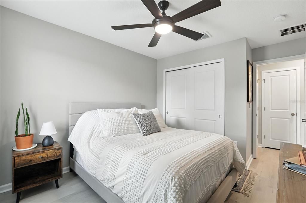 На продажу: $377,000 (3 спален, 2 ванн, 1463 Квадратных фут)