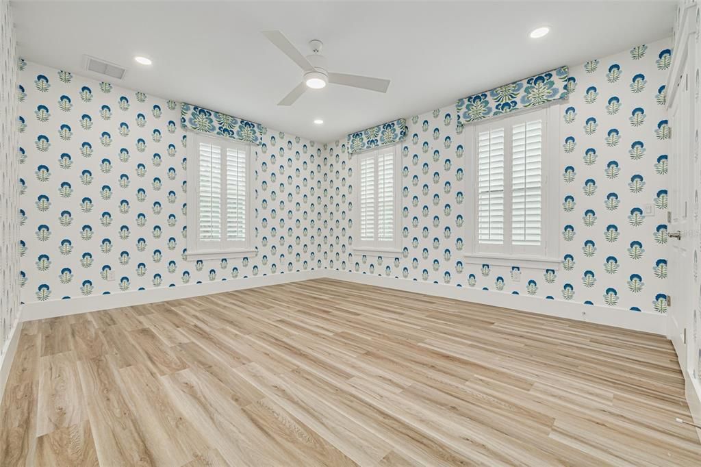 Activo con contrato: $1,500,000 (5 camas, 3 baños, 3131 Pies cuadrados)