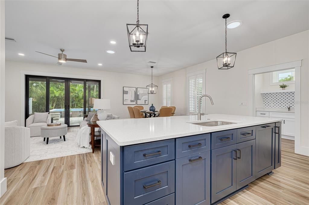 Activo con contrato: $1,500,000 (5 camas, 3 baños, 3131 Pies cuadrados)