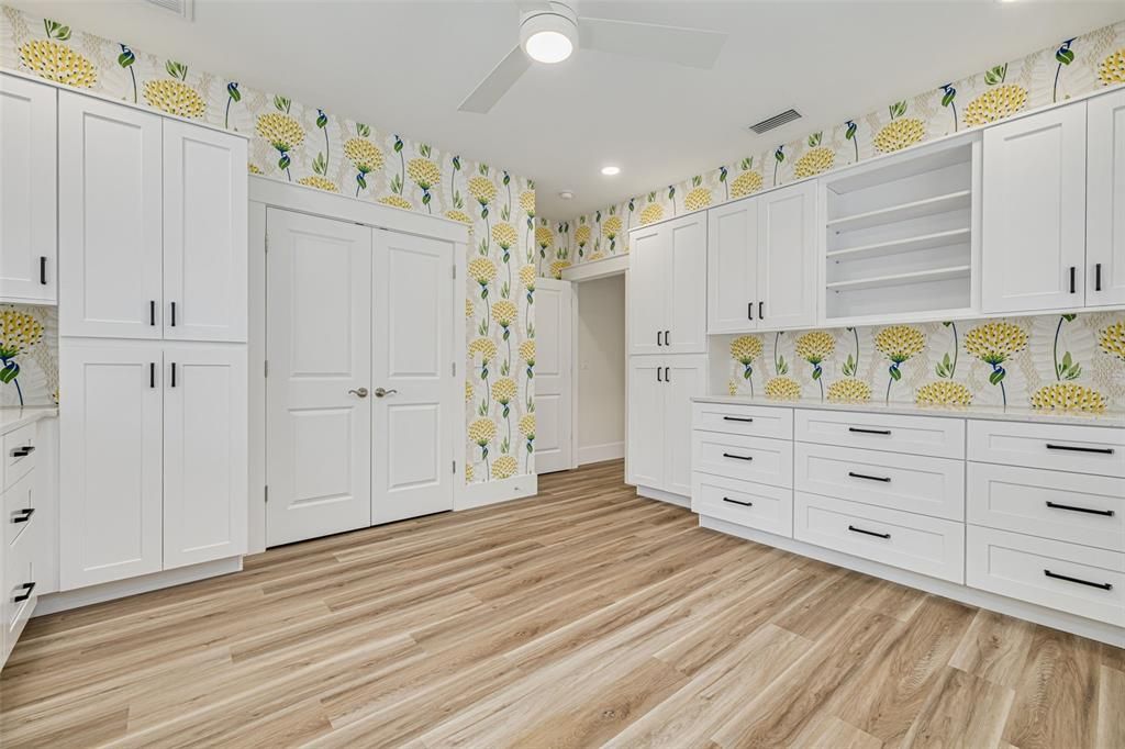 Activo con contrato: $1,500,000 (5 camas, 3 baños, 3131 Pies cuadrados)