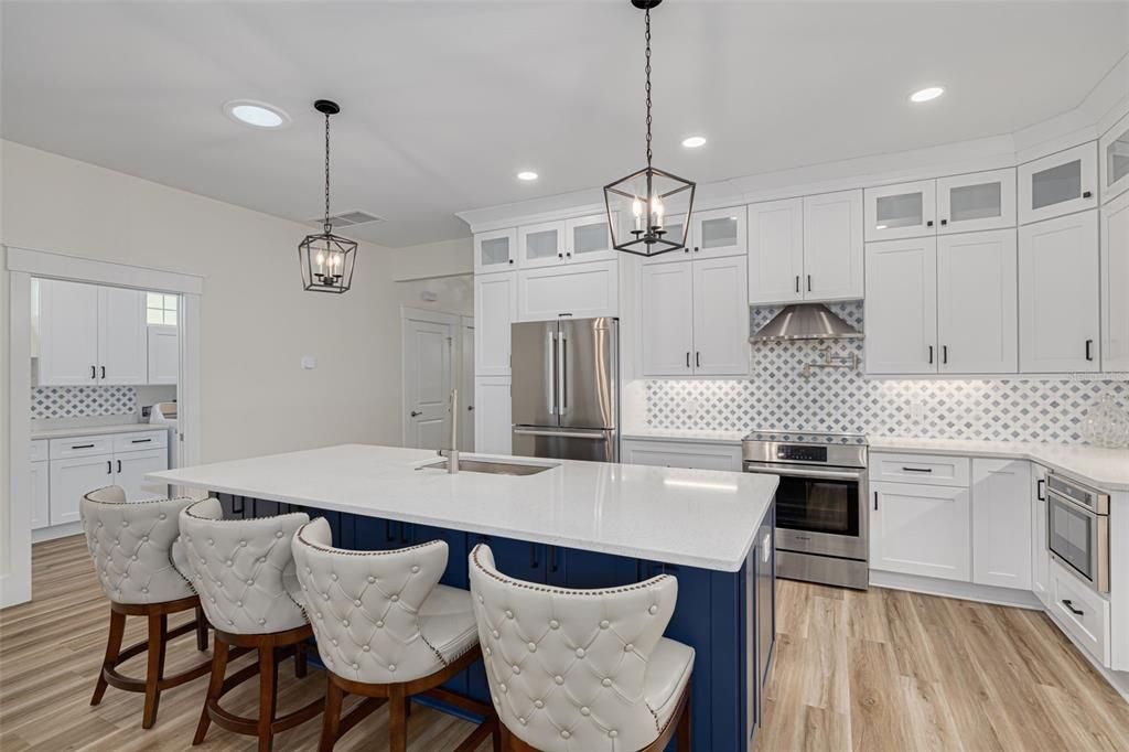 Activo con contrato: $1,500,000 (5 camas, 3 baños, 3131 Pies cuadrados)