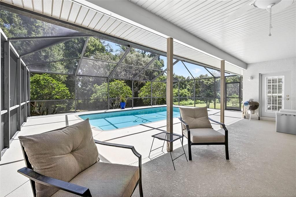 待售: $689,900 (4 贝兹, 2 浴室, 2076 平方英尺)