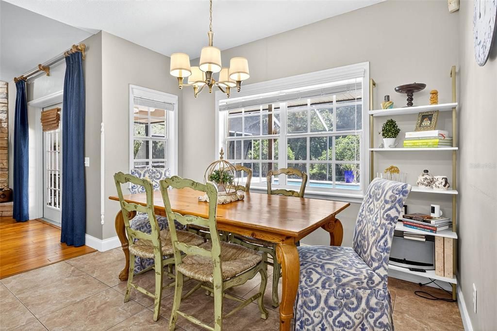 待售: $689,900 (4 贝兹, 2 浴室, 2076 平方英尺)