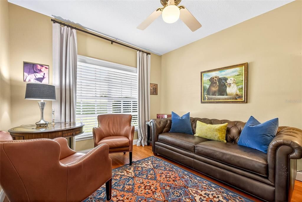 待售: $689,900 (4 贝兹, 2 浴室, 2076 平方英尺)